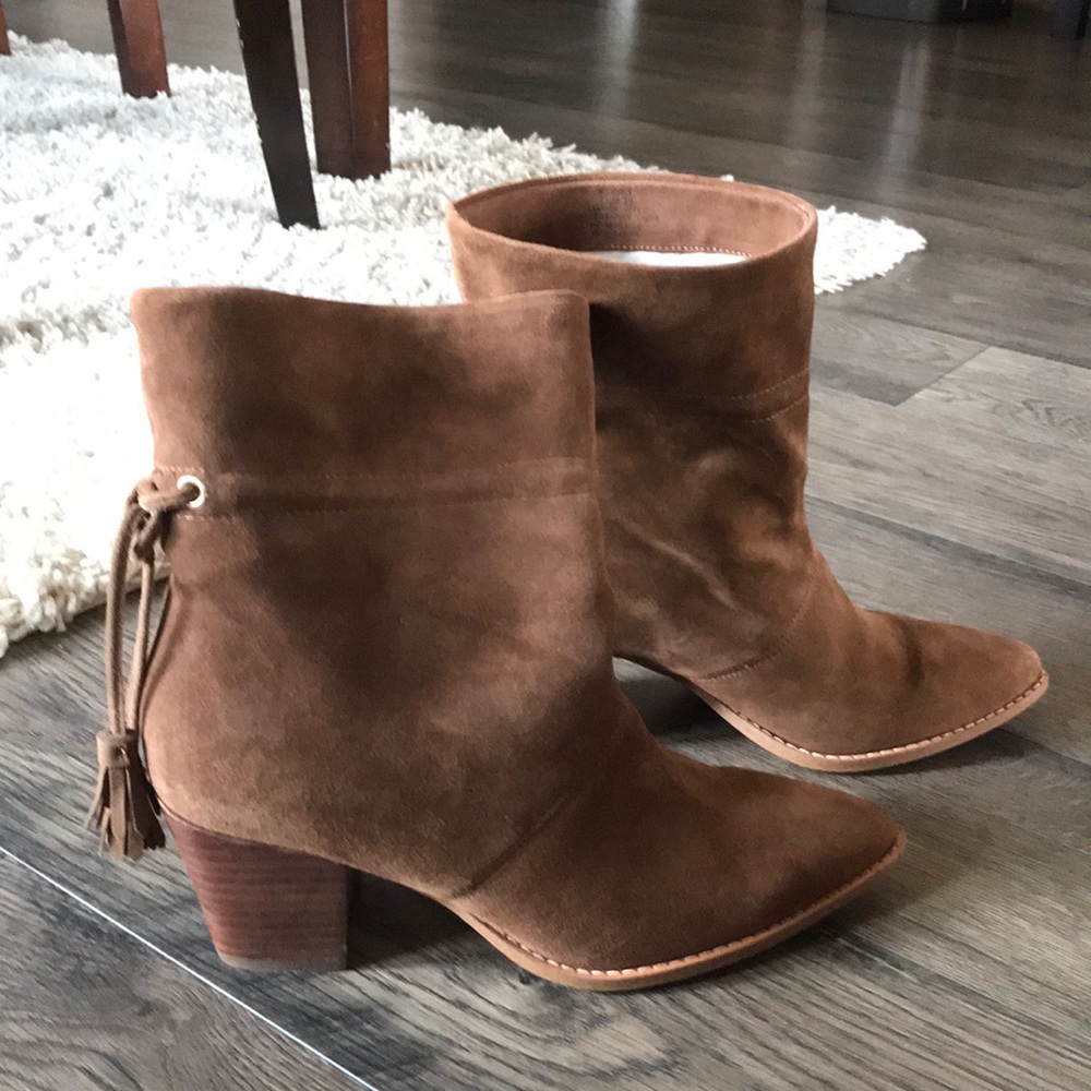 Brown suede booties! Worn once